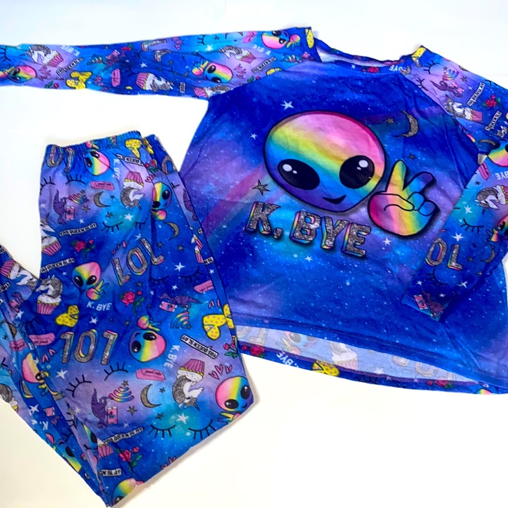 2 Piece Ok , Bye Comic Alien Pajama Set